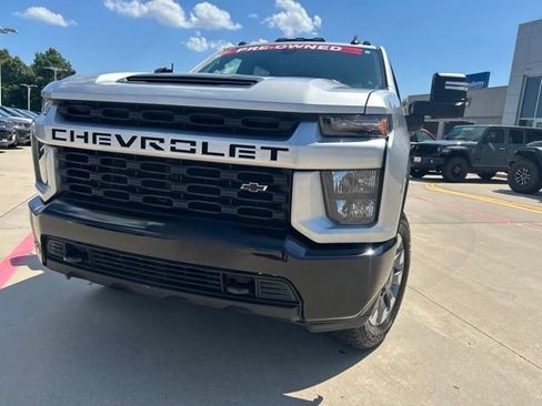 Used 2022 Chevrolet Silverado 2500 Custom w/ Custom Value Package AWD/4WD image 3