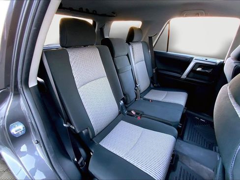 Used 2018 Toyota 4Runner SR5 image 17