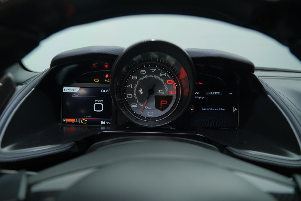 Used 2018 Ferrari 812 Superfast RWD image 47