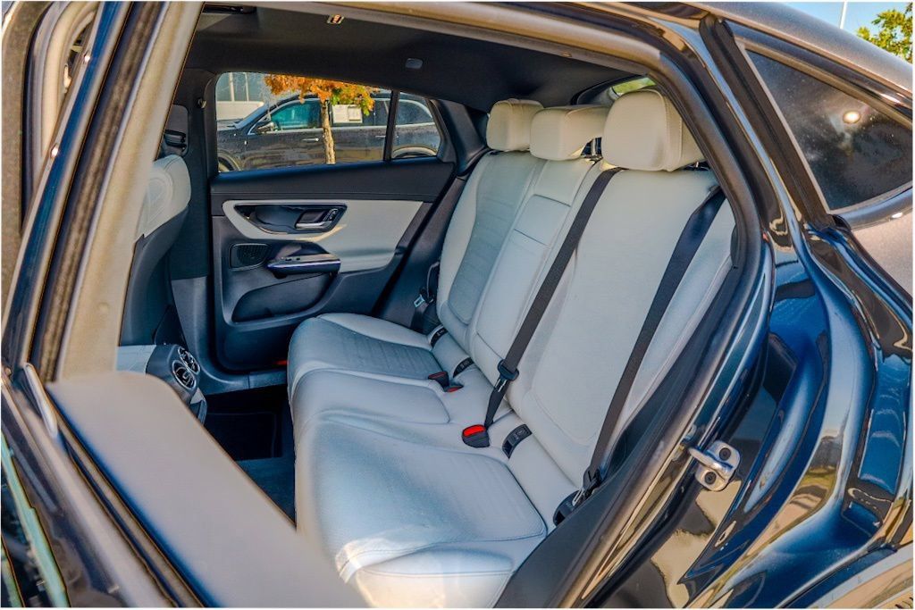 Certified 2025 Mercedes-Benz GLC 300 4MATIC image 21