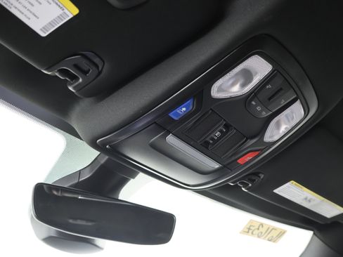 Used 2024 RAM 2500 Big Horn w/ Night Edition AWD/4WD image 13
