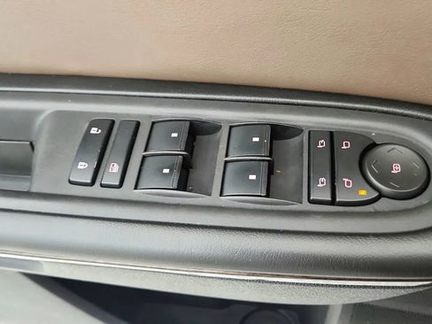 Used 2016 GMC Acadia SLT image 33