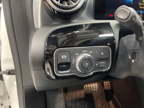Used 2023 Mercedes-Benz CLA 250 4MATIC image 19