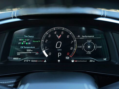 Used 2025 Chevrolet Corvette Z06 image 37