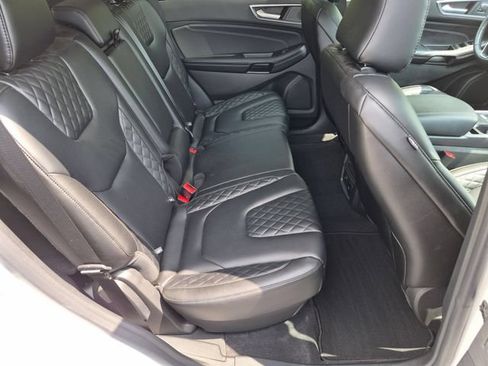 Used 2023 Ford Edge Titanium AWD/4WD image 18