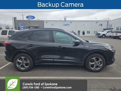 Used 2024 Ford Escape ST-Line image 2
