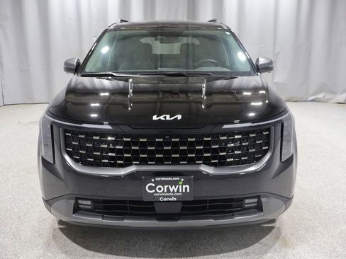 Used 2025 Kia Carnival SX Prestige FWD image 7