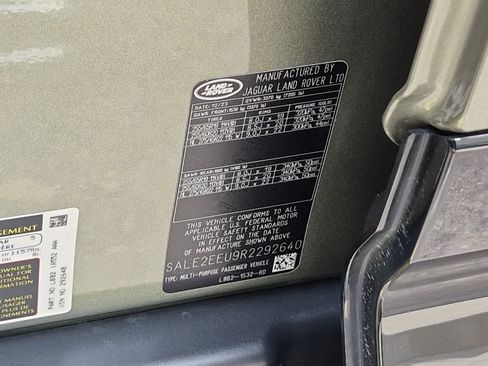 Certified 2024 Land Rover Defender 110 X-Dynamic SE AWD/4WD image 29