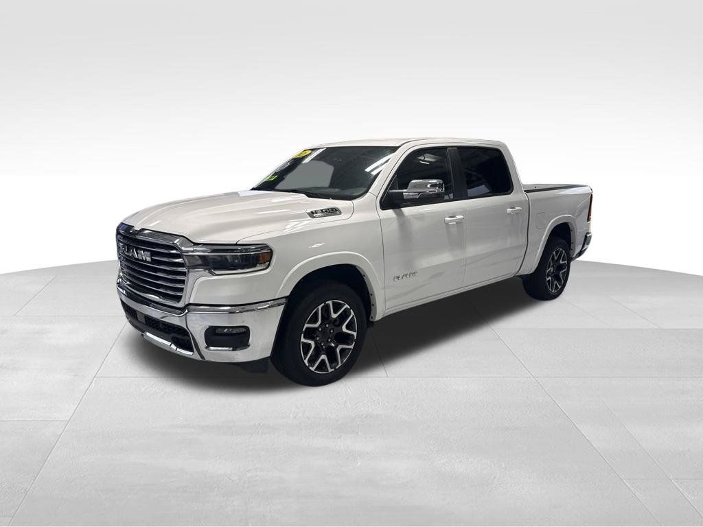 Used 2026 RAM 1500 Laramie AWD/4WD image 2