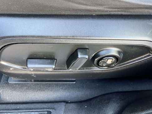 Certified 2022 Jeep Grand Cherokee L Laredo w/ Luxury Tech Group I image 17