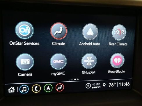Used 2023 GMC Acadia Denali w/ Denali Ultimate Package AWD/4WD image 16