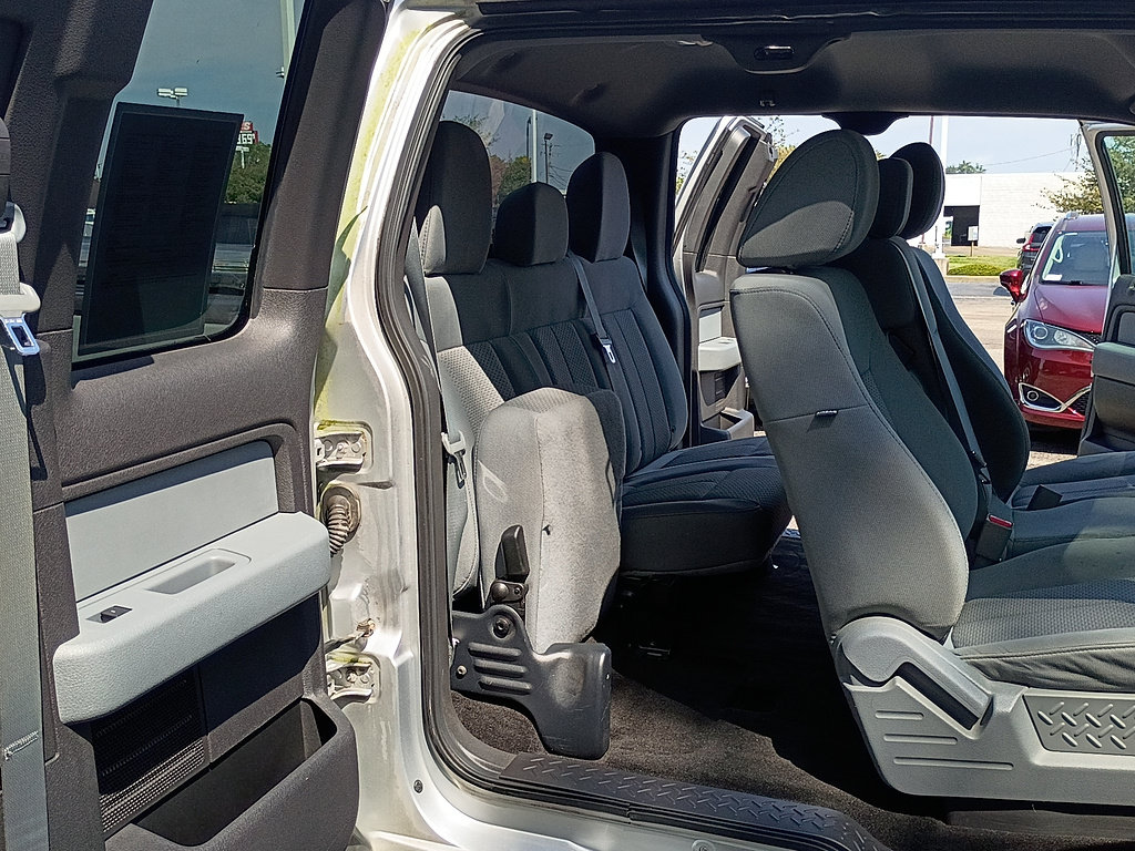 Used 2011 Ford F150 XLT w/ XLT Chrome Pkg AWD/4WD image 14