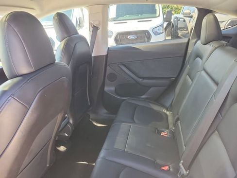 Used 2020 Tesla Model Y Long Range image 9