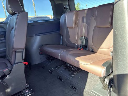 Used 2025 Volkswagen ID. Buzz Pro S image 10