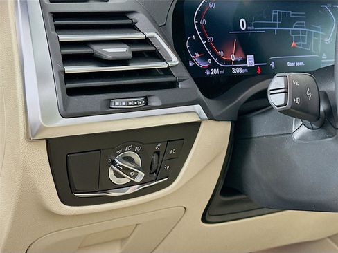 Used 2022 BMW X3 xDrive30i w/ Convenience Package w/ZPA image 10