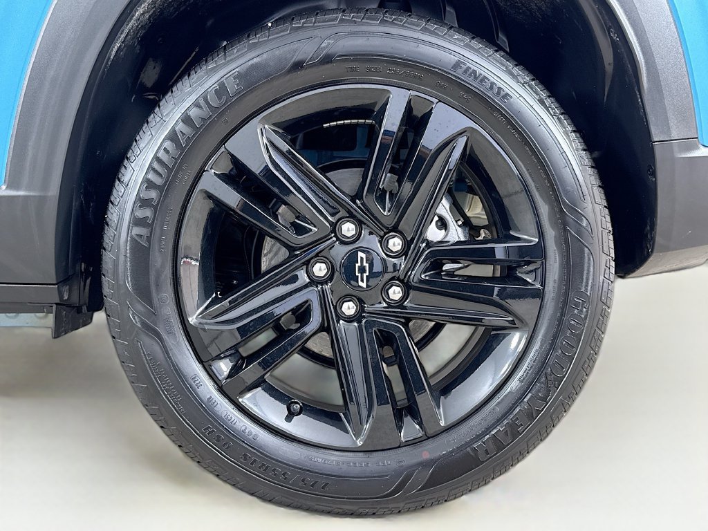 Used 2025 Chevrolet Trax ACTIV w/ Driver Confidence Package FWD image 33