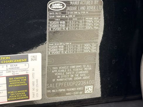 Used 2023 Land Rover Defender 130 SE AWD/4WD image 34