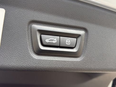 Used 2023 BMW i4 eDrive40 w/ M Sport Package RWD image 10
