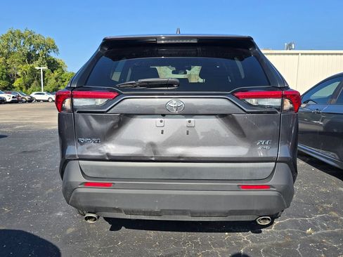 Used 2022 Toyota RAV4 XLE w/ Convenience Package AWD/4WD image 7