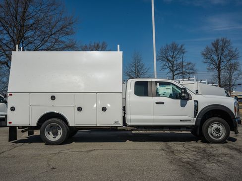 New 2026 Ford F450 XL image 3
