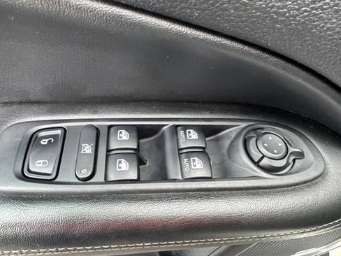 Used 2019 Jeep Compass High Altitude AWD/4WD image 14