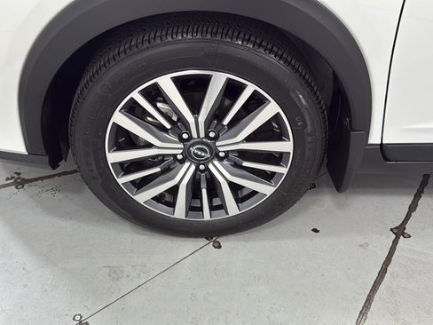 Used 2024 Nissan Kicks SV image 24
