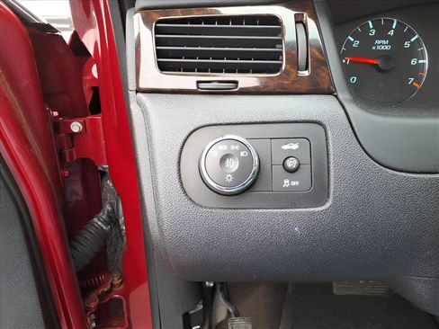 Used 2015 Chevrolet Impala LTZ image 11