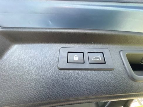 Used 2019 Subaru Forester Limited AWD/4WD image 26