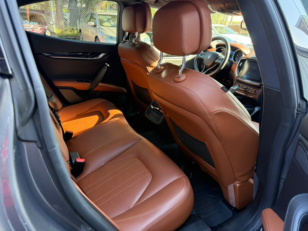 Used 2020 Maserati Ghibli RWD image 13