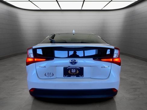 Used 2022 Toyota Prius LE image 4