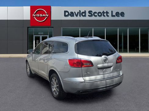 Used 2017 Buick Enclave Leather image 8