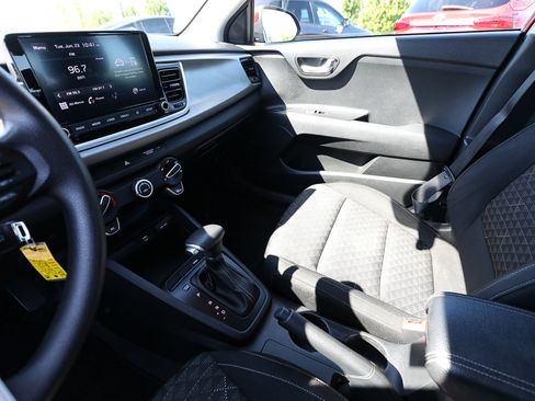 Used 2021 Kia Rio S FWD image 18