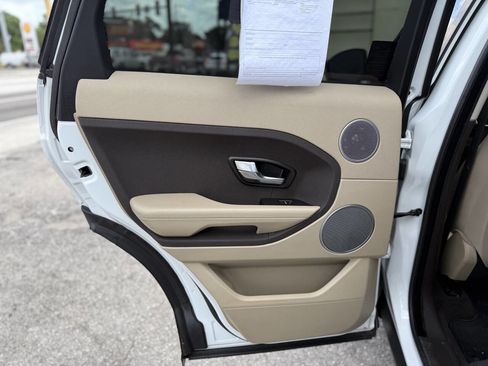 Used 2014 Land Rover Range Rover Evoque Pure Plus image 20