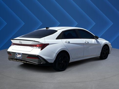 Certified 2026 Hyundai Elantra Sport FWD image 3