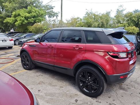 Used 2017 Land Rover Range Rover Evoque SE AWD/4WD image 3
