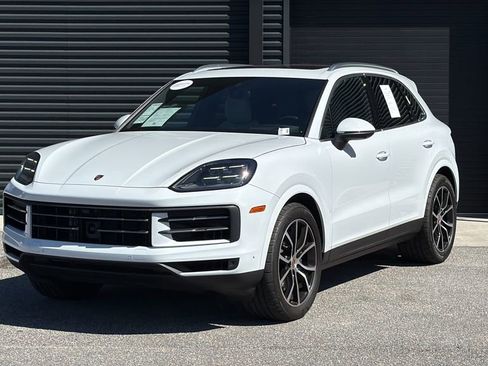 Certified 2026 Porsche Cayenne image 1