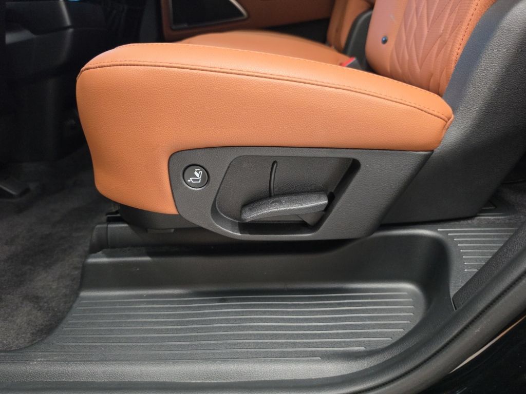 Certified 2025 Kia Telluride EX X-Line AWD/4WD image 44
