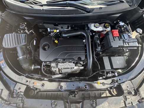 Used 2025 Chevrolet Equinox LT w/ Midnight Edition FWD image 36