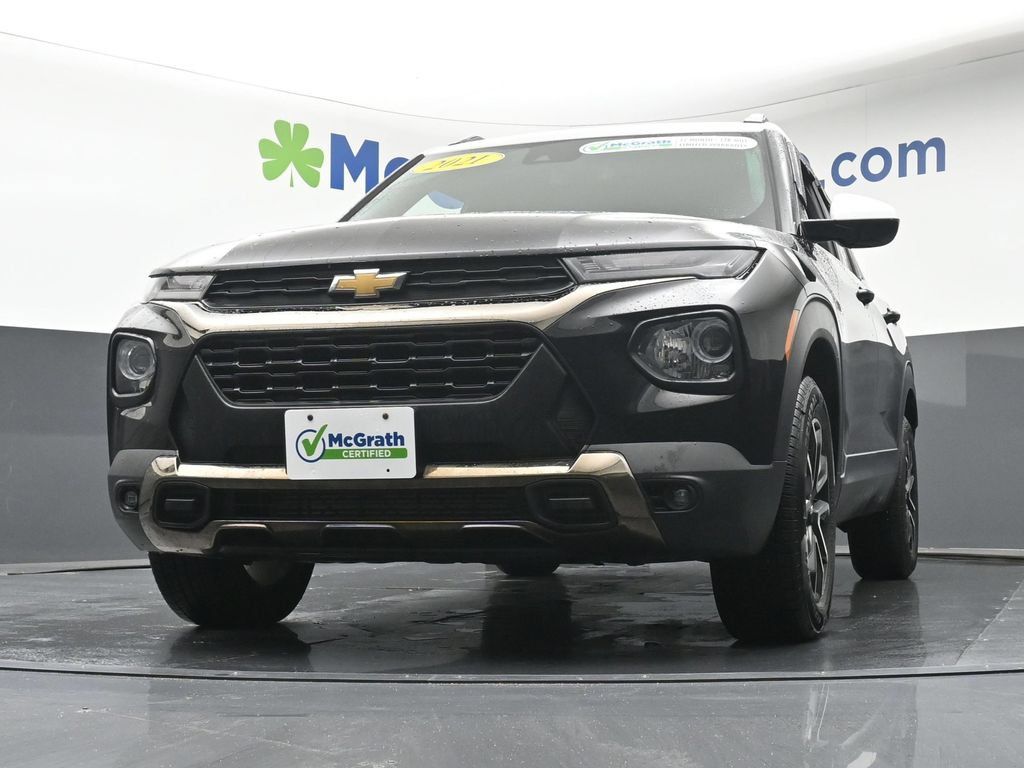 Used 2021 Chevrolet TrailBlazer ACTIV w/ Technology Package AWD/4WD image 7
