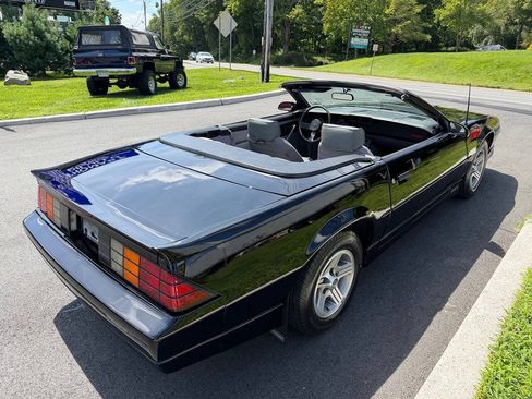 Used 1989 Chevrolet Camaro IROC-Z RWD image 12