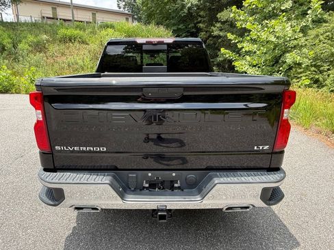 Used 2020 Chevrolet Silverado 1500 LTZ w/ LTZ Plus Package AWD/4WD image 7