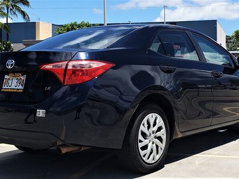 Used 2018 Toyota Corolla LE FWD image 6