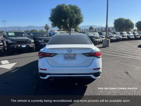 Used 2025 Nissan Sentra SR FWD image 4
