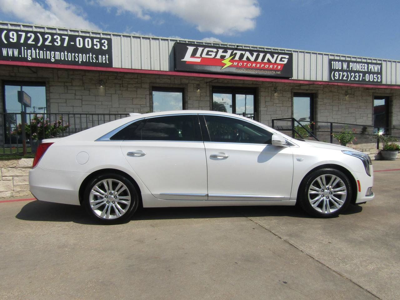 Used 2018 Cadillac XTS Luxury FWD image 5