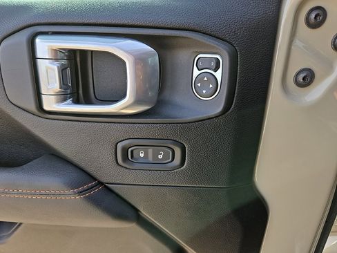 Used 2022 Jeep Gladiator Mojave w/ LED Lighting Group image 39