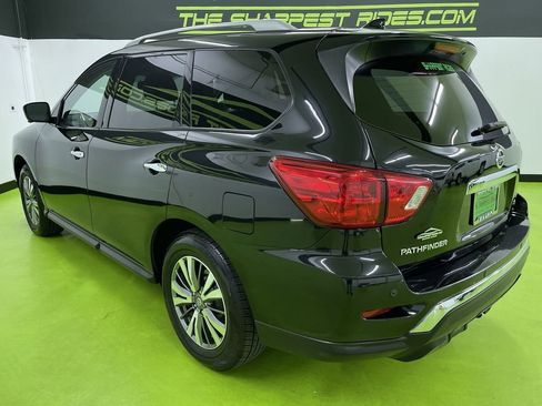 Used 2020 Nissan Pathfinder SL image 7
