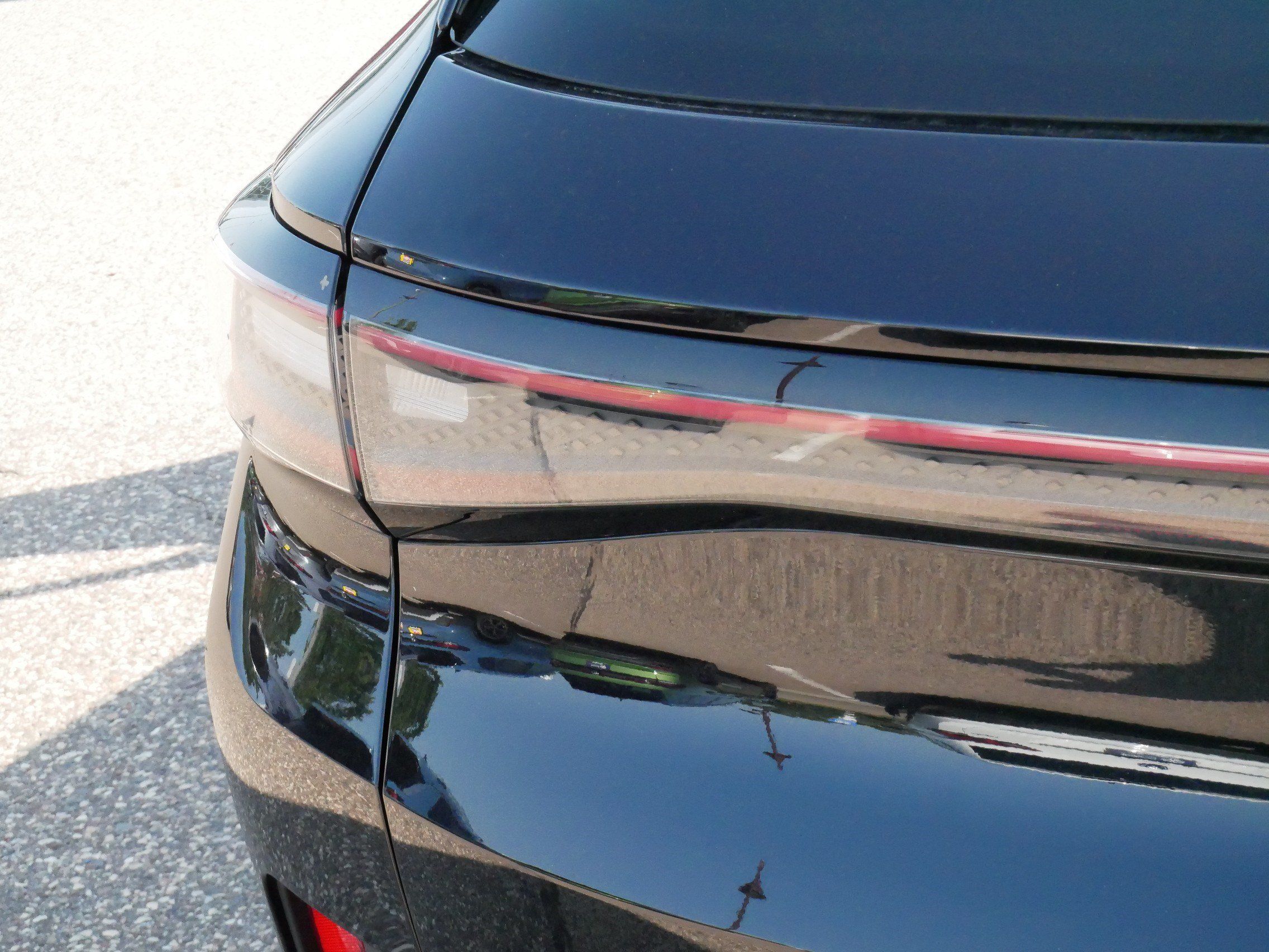 Certified 2023 Volkswagen ID.4 Pro S AWD/4WD image 12