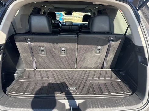 Used 2023 Honda Pilot Elite image 12