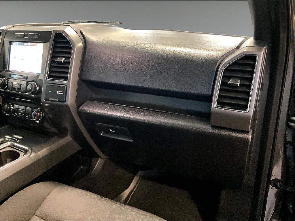 Used 2018 Ford F150 XLT w/ Equipment Group 302A Luxury AWD/4WD image 13