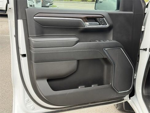 Used 2024 GMC Sierra 1500 SLT image 33